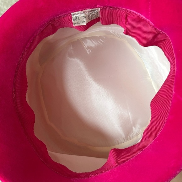 Vintage Union Made Hot Pink Velvet Cloche Hat Bow Accent Jackie Kennedy Church main image 8